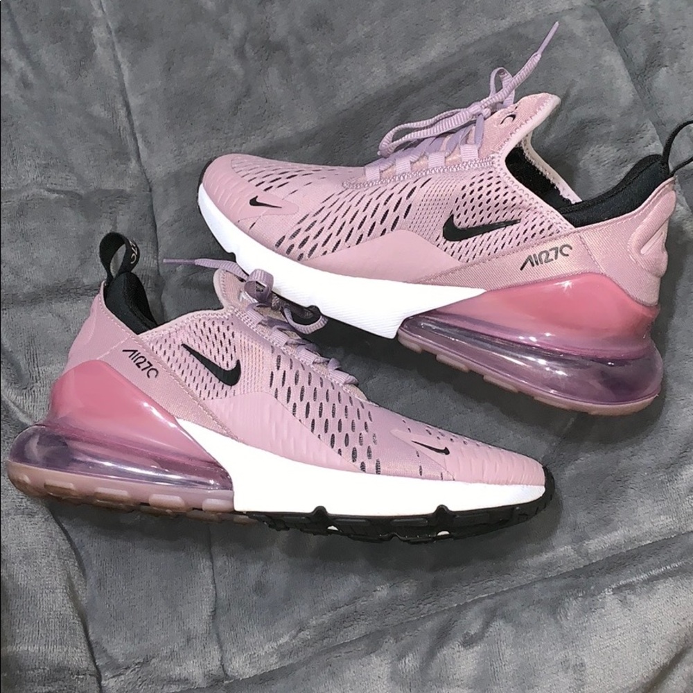 Nike Air Max 270